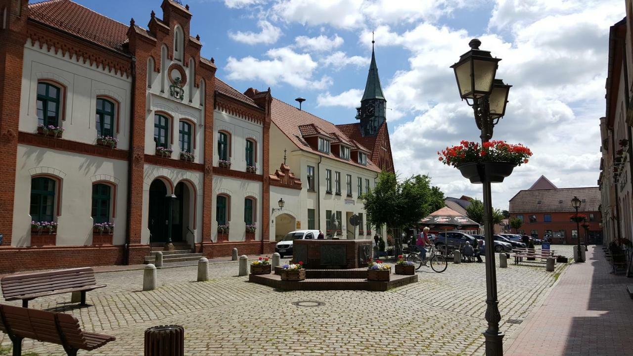 Uns Luett Hus Vila Krakow am See Exterior foto