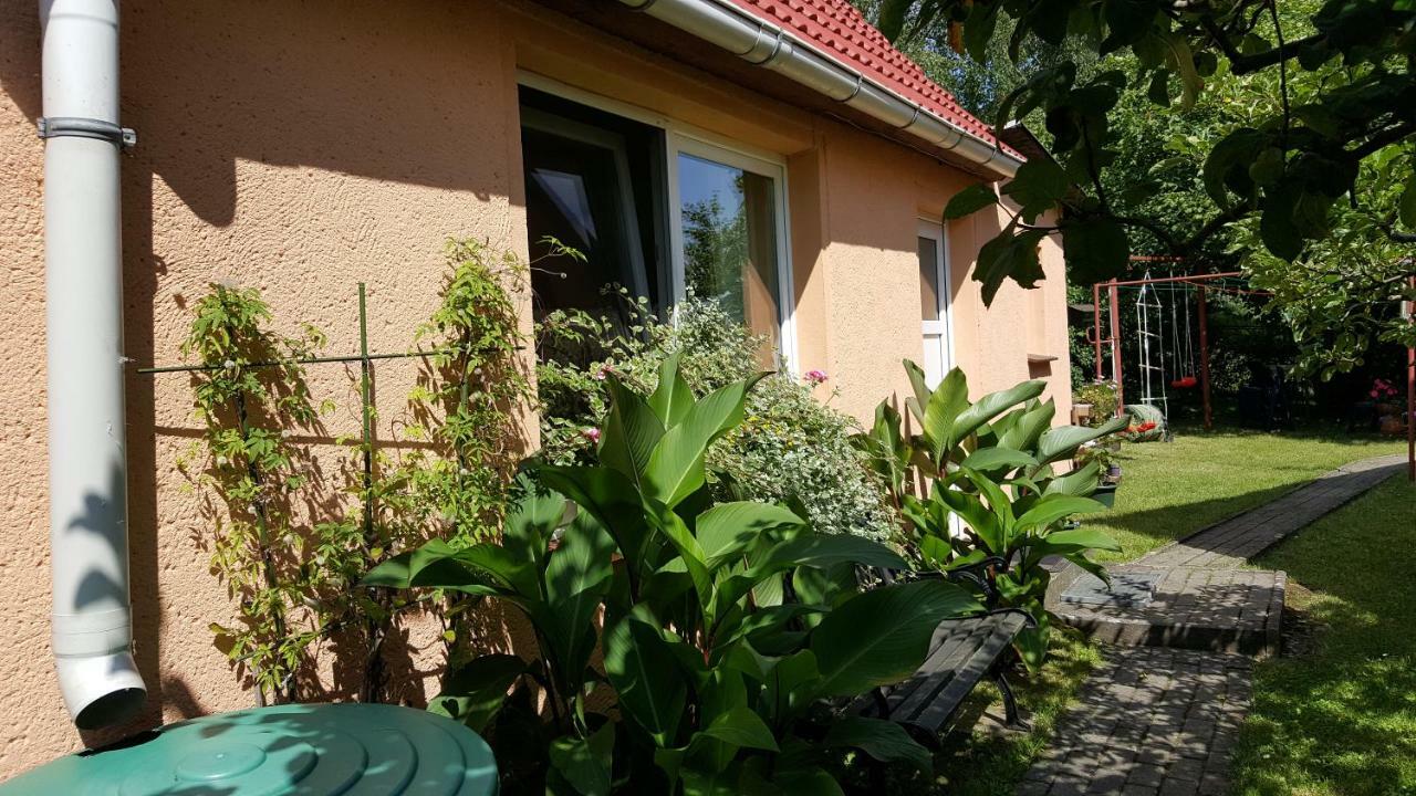 Uns Luett Hus Vila Krakow am See Exterior foto